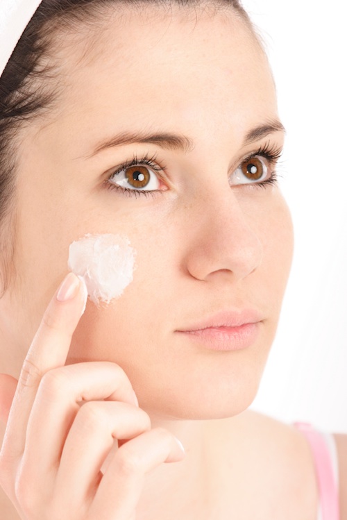 107168 12918490462 Beauty Banter: How Can I Hide My Pores?