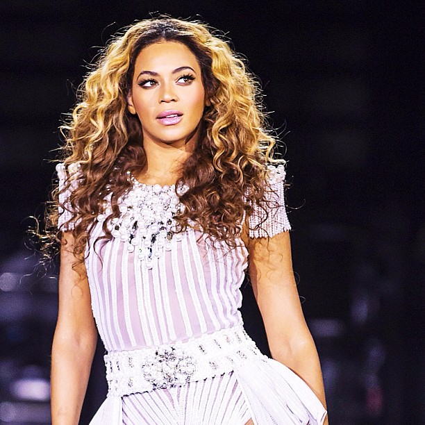 Beyonce S Makeup Artist Spills On Best Mrs Carter World Tour Looks Makeup Tricks And More Stylecaster