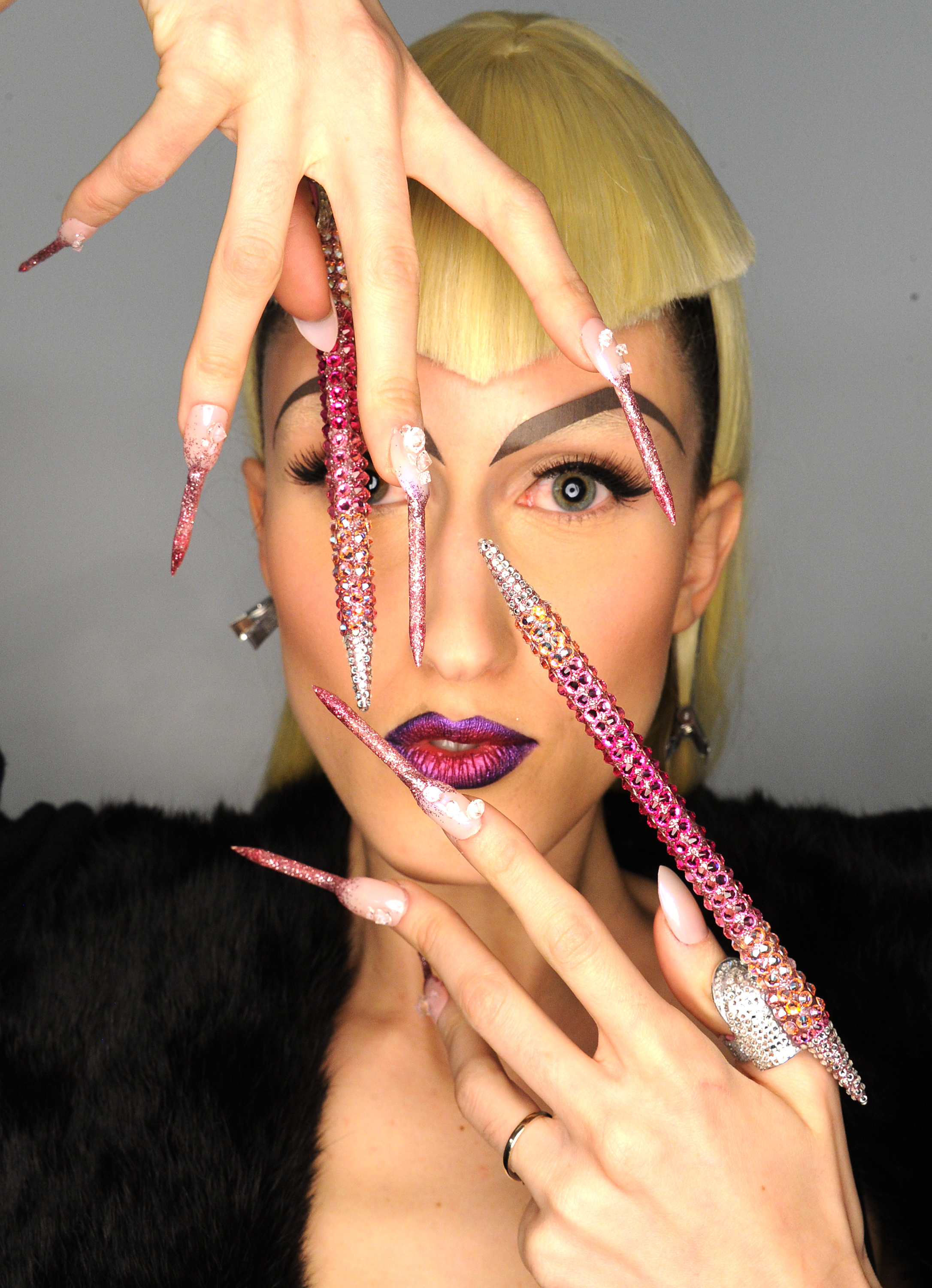 the blonds nails 