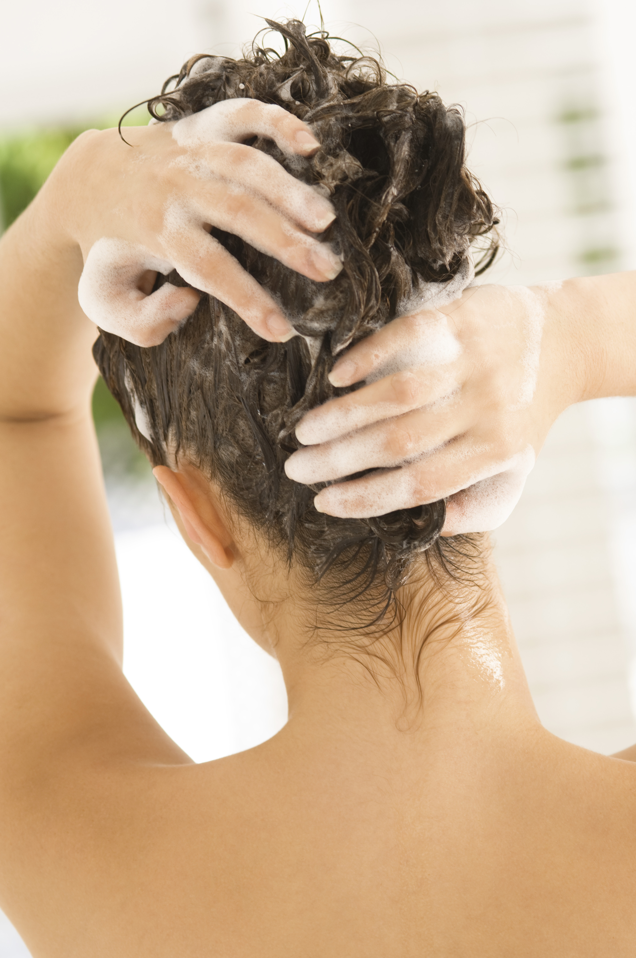 woman shampoo hair