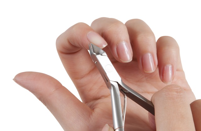 Cutting Your Cuticles: What Salons Don't Want You to Know | StyleCaster