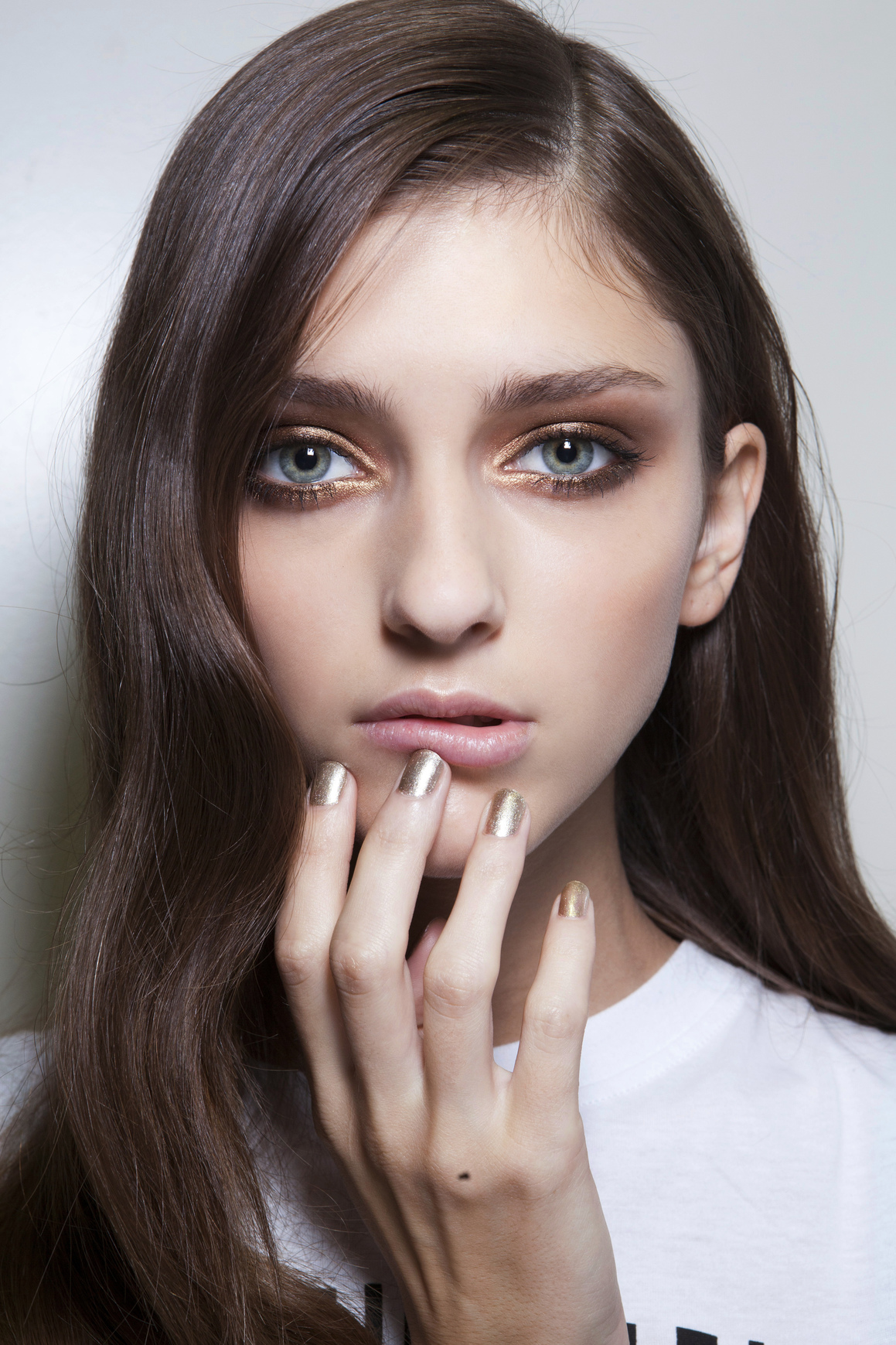 how-to-make-nails-stronger-expert-tips-stylecaster