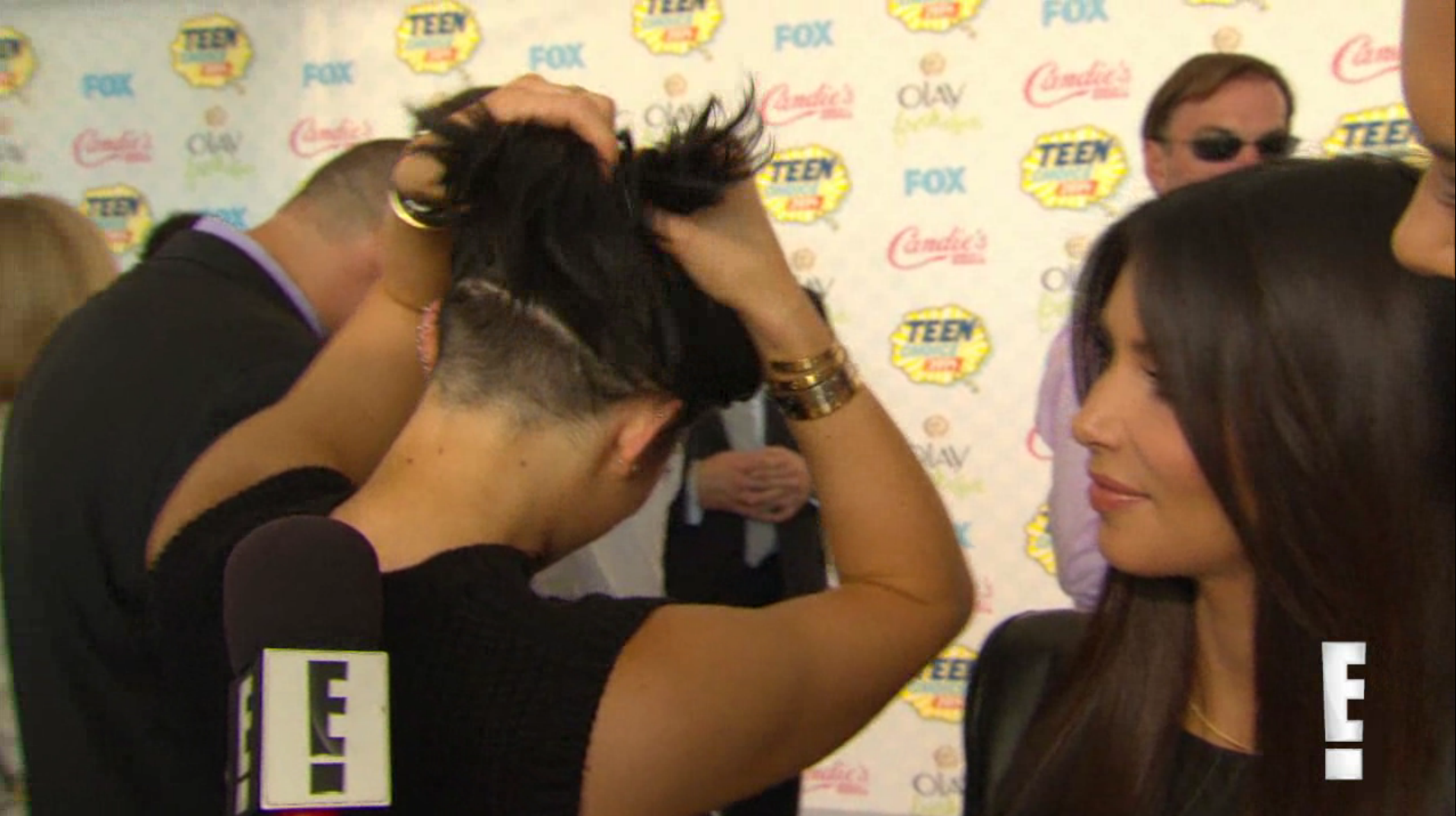 kylie jenner shaved head