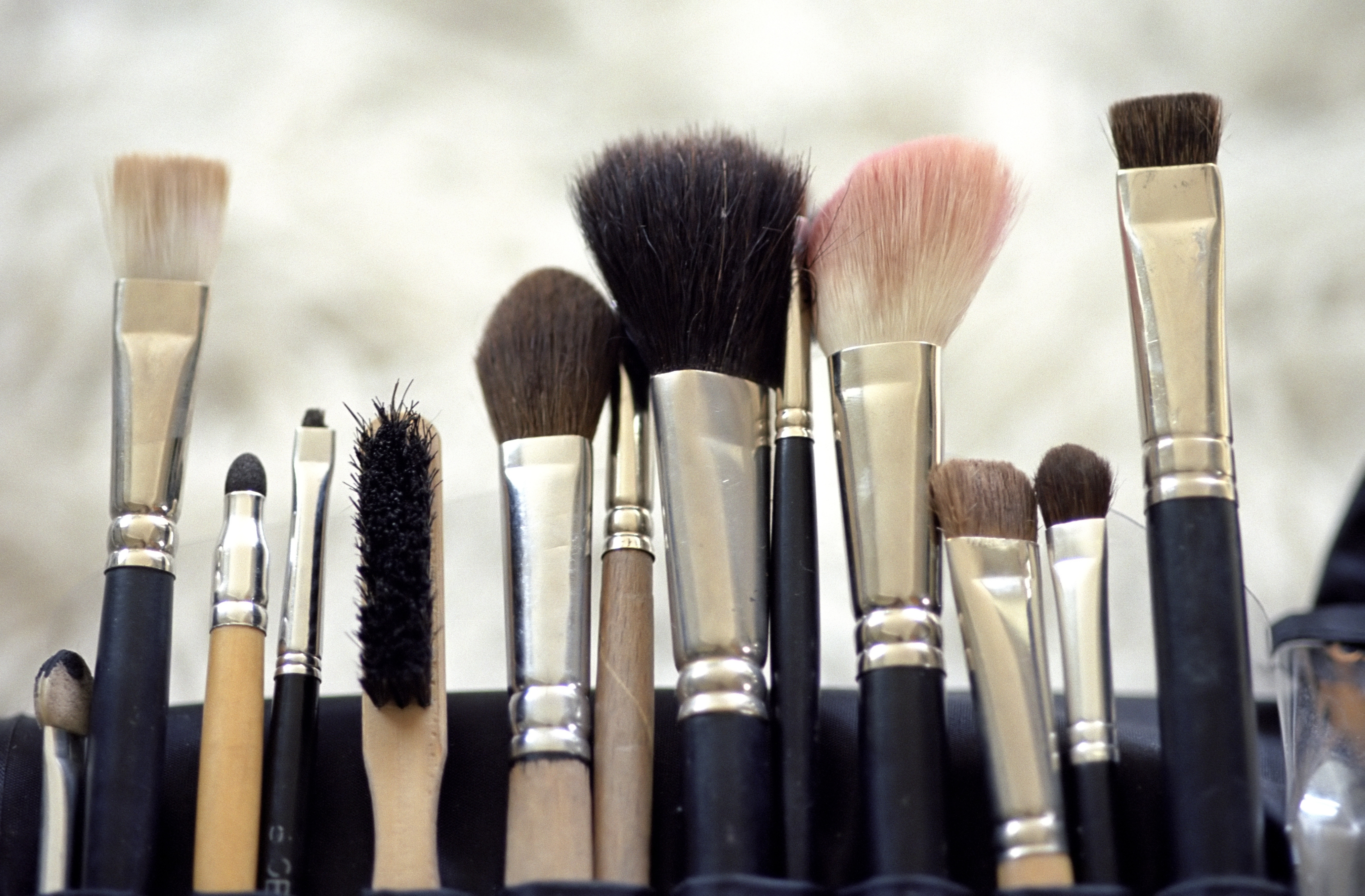 Makeup Brushes: 10 Things No One Ever Tells You – StyleCaster