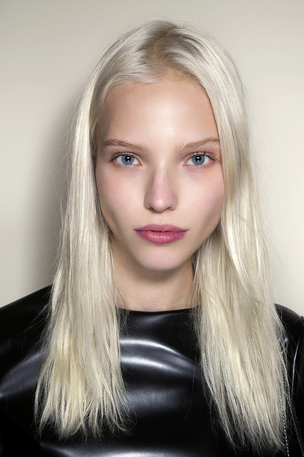 What to Know Before Going Platinum Blonde | StyleCaster