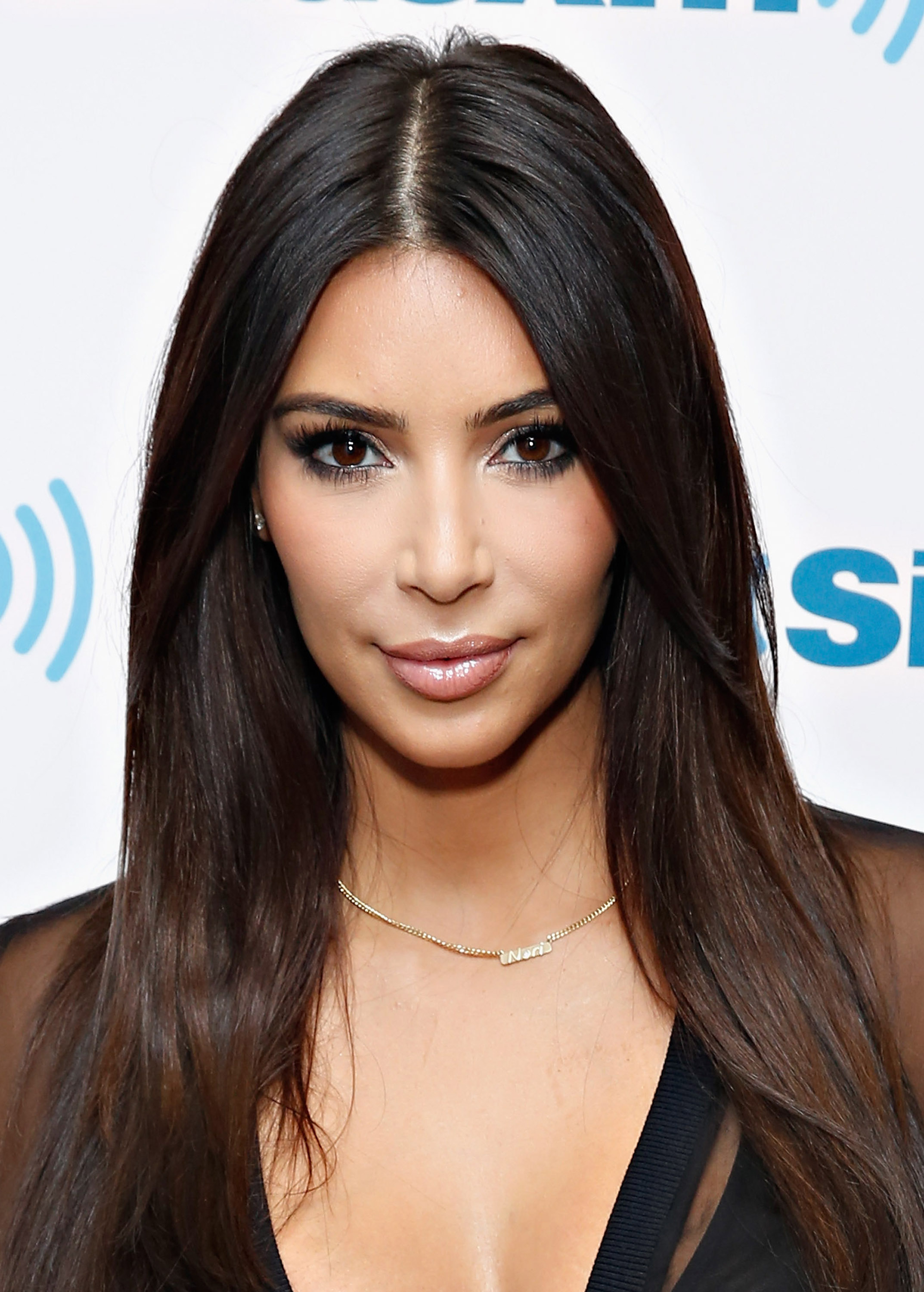 høg Rust Bot Kim Kardashian Talks Makeup, Kylie Jenner's Lips With Pixiwoo | StyleCaster