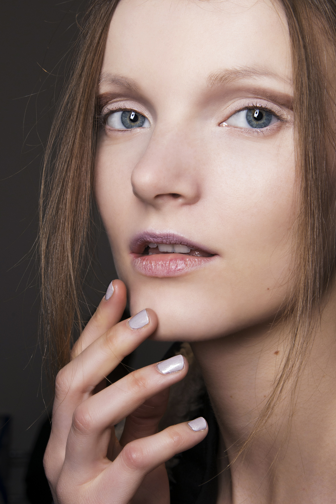 Fall 2014 Nail Trends: Minimalistic Manicures | StyleCaster