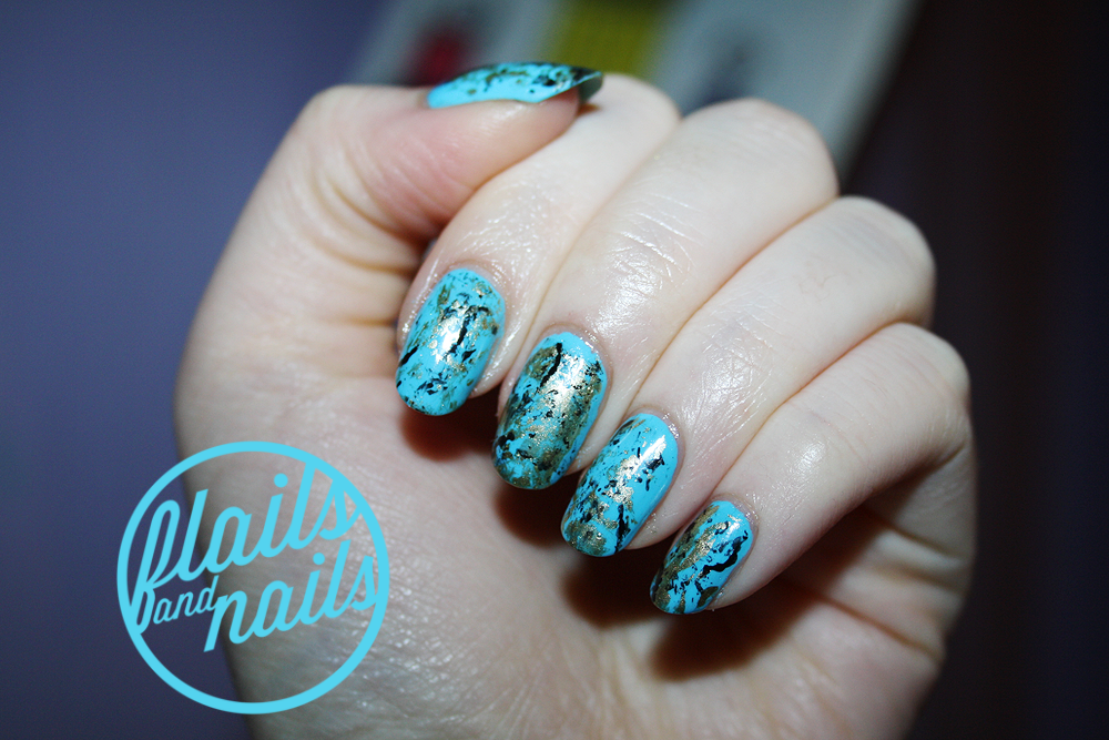 7. Turquoise and Glitter Nail Art - wide 7