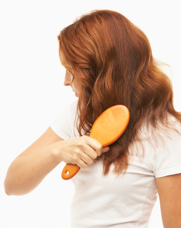 Learn how your comb and its usage can affect your hair  RichFeel