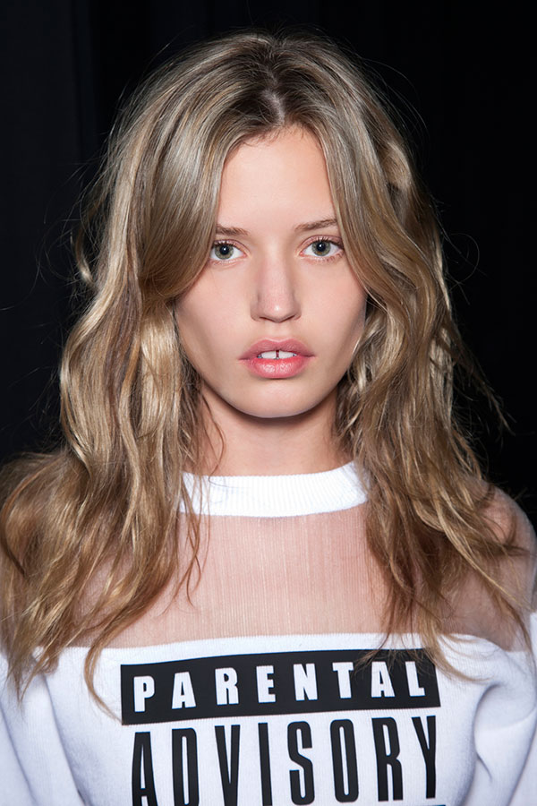 A Guide to Summer Highlights: Find the Hair Color for You | StyleCaster